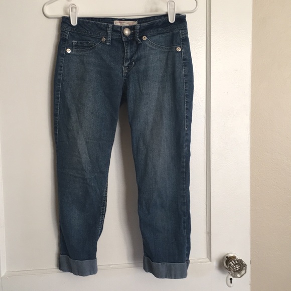 LAST CHANCE! Spring denim cuffed capri - Picture 1 of 3